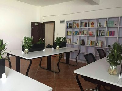 三亞海眾教育咨詢 點亮未來，規(guī)劃啟航